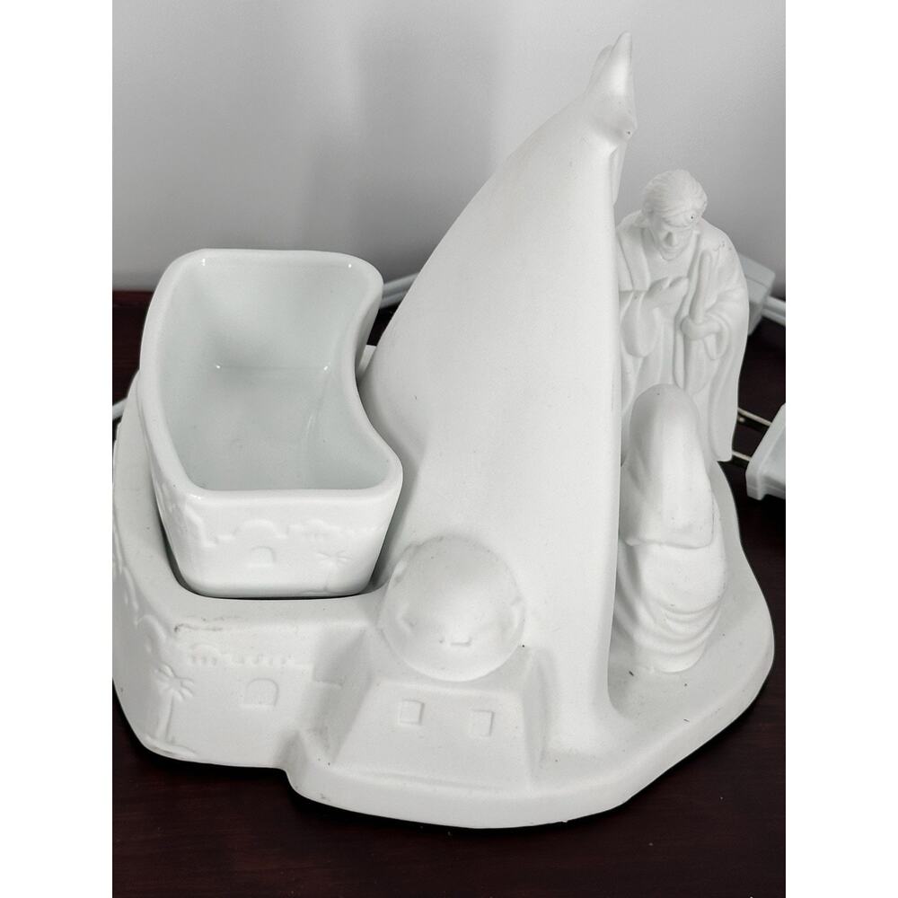 Scentsy Night Divine Warmer Nativity Scene Christmas Fragrance Wax Melter New - Picture 4 of 8